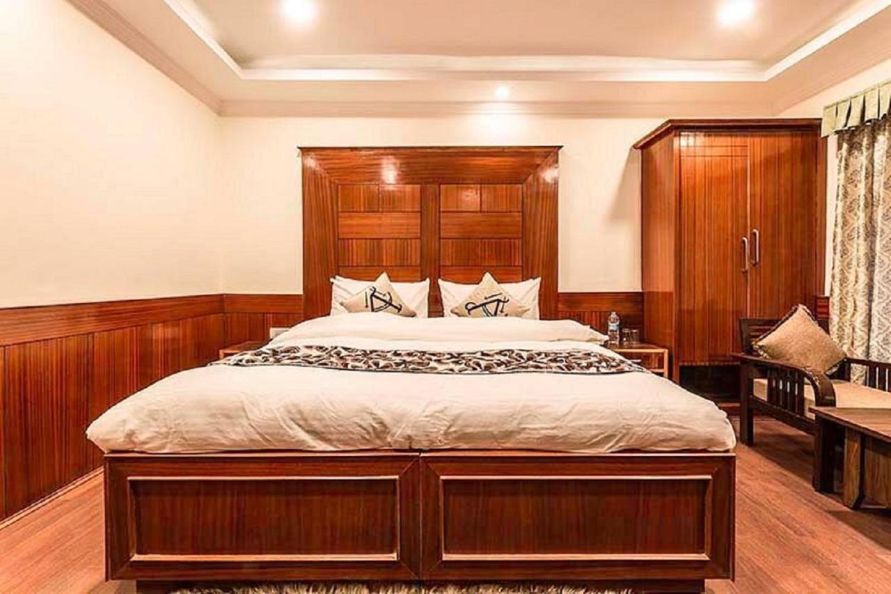 Hotel Alpine Ladakh レー エクステリア 写真