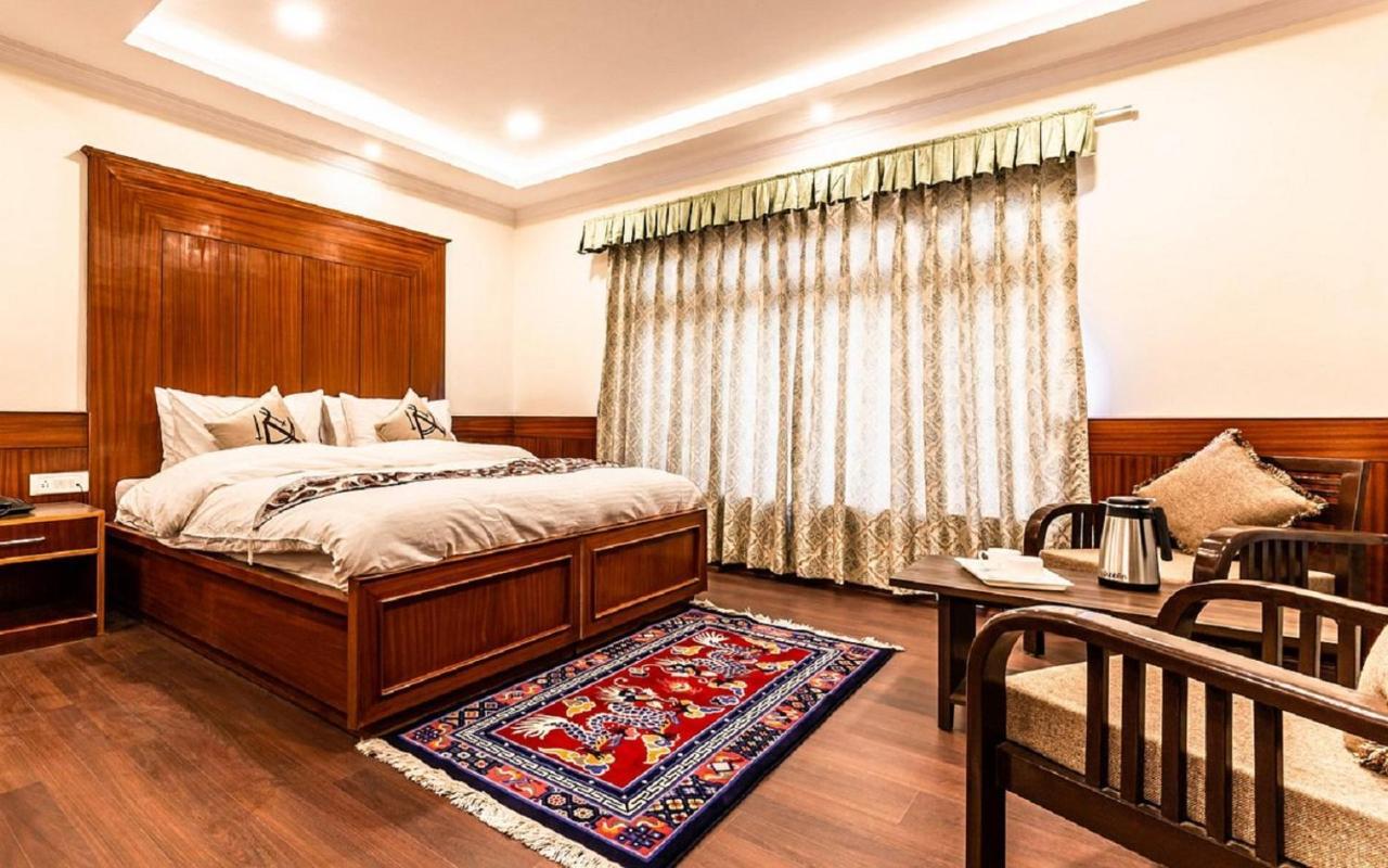 Hotel Alpine Ladakh レー エクステリア 写真